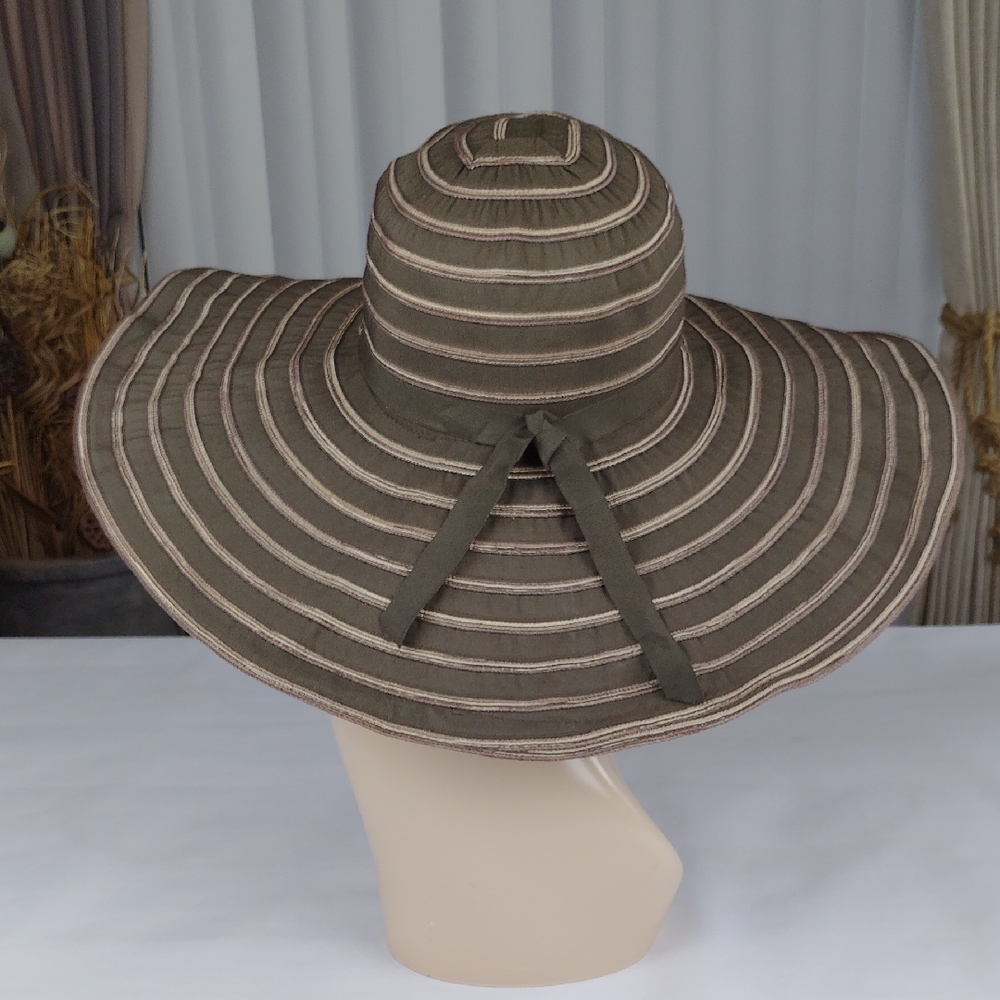 Karen Keith Women's Wide Brim Sun Hat .